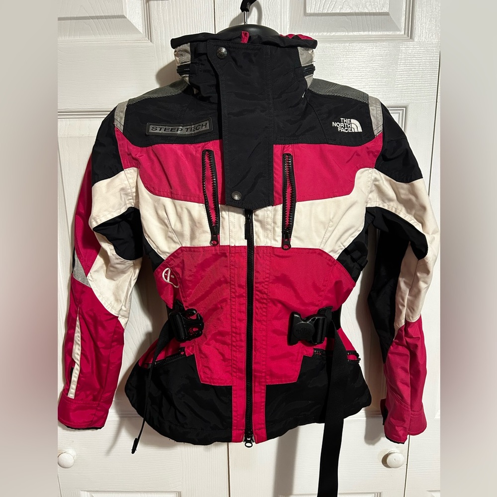 Women’s 2011 Selena The North Face Pink Jacket S